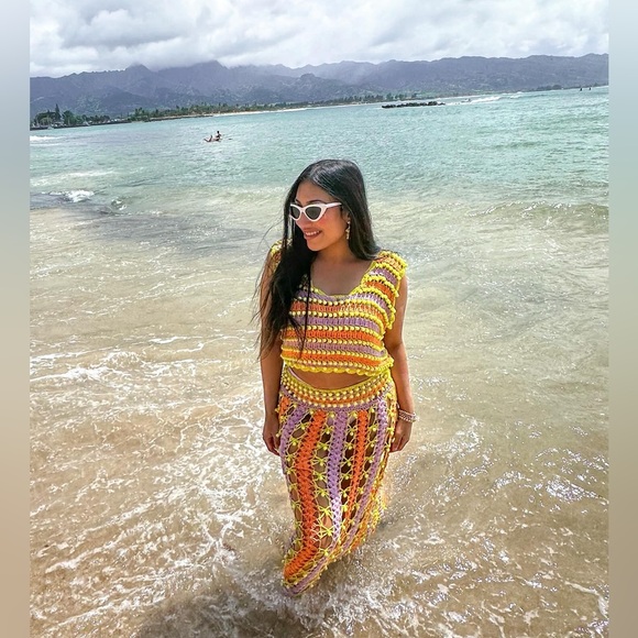 CeliaB Argento Crochet Skirt and Crop Top Set - Picture 2 of 10